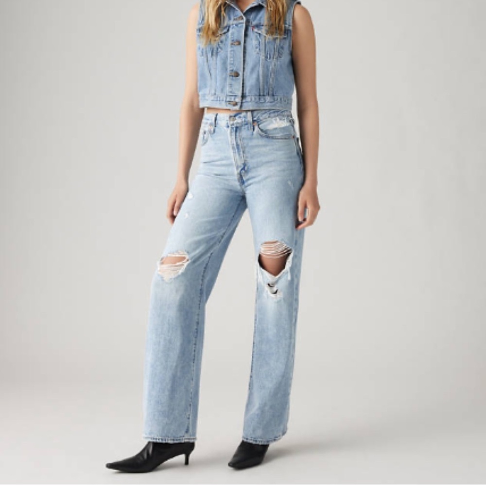 NWT Levi ribcage jeans